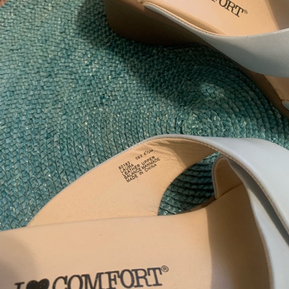 NWOB💙 I love Comfort Sandals6.5M 👡 - Picture 3 of 5